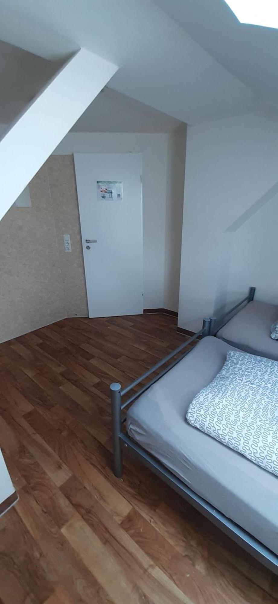 Hotel Budget Downtown & Gkp 2