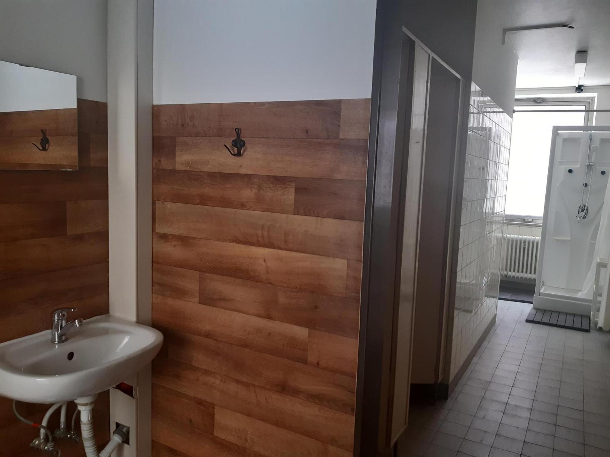 Hotel Budget Downtown & Gkp 2 *